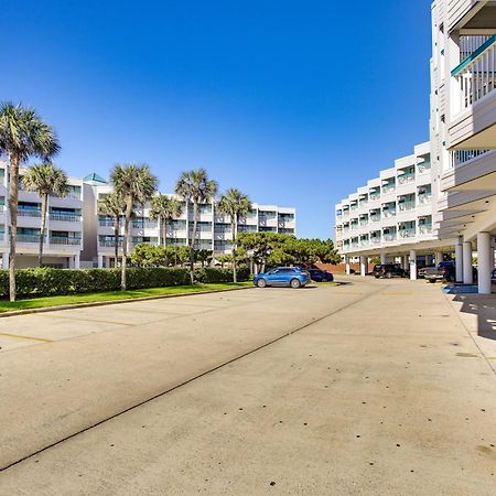 Galveston Retreat With Balcony And Gulf Views! Lägenhet Exteriör bild